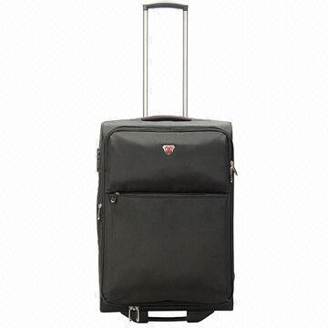 SWISSGEAR Boarding Luggage with Gusseted Pockets for Essentials