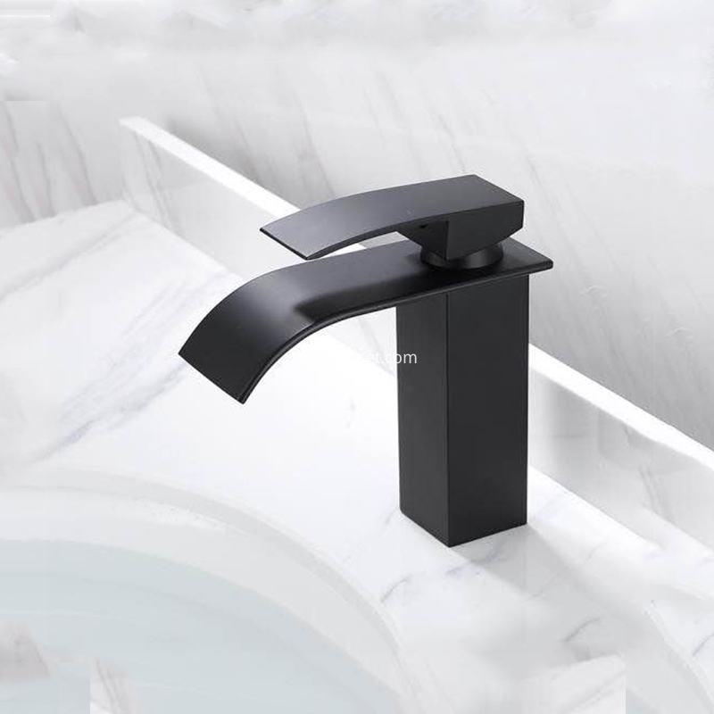 Single Handle Waterfall Faucet