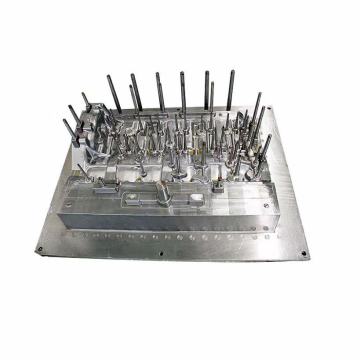 قالب حقن دقيق مع رافعات زاوية ودبابيس