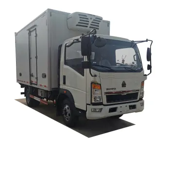 SINOTRUK HOWO 6 wheels 5 ton refrigerator truck