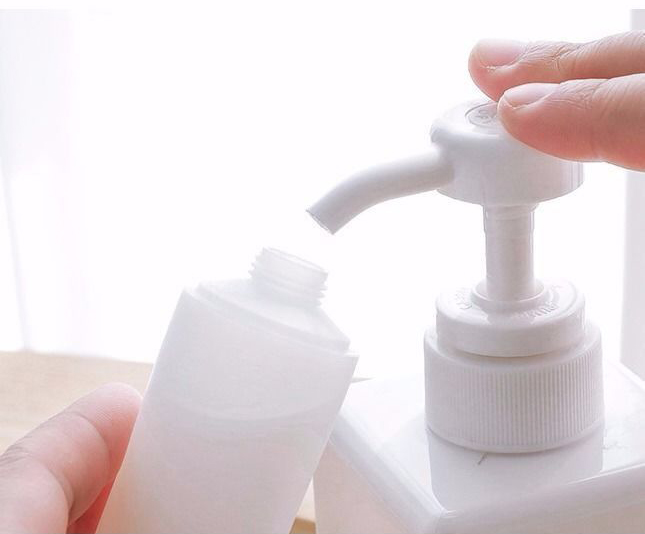 square hand wash bottle with pump