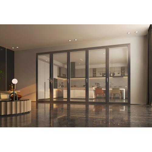 Entrada moderna do pátio com portas duplas de alumínio