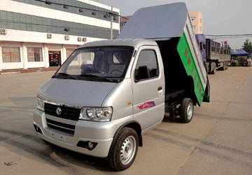 DONGFENG 4x2 small garbage truck