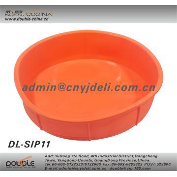 flexible silicone bread or loaf pan