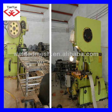 automatic razor barbed wire machine(good quality, competitive price) made by Anping