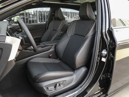 Toyota Avalon 2026 2.0L Hybrid Select Edition