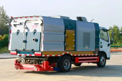Dongfeng Tianjin Rear Mounted Vacuum Vehicle
