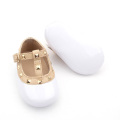 Últimos zapatos de vestir transpirable para bebés primer paso