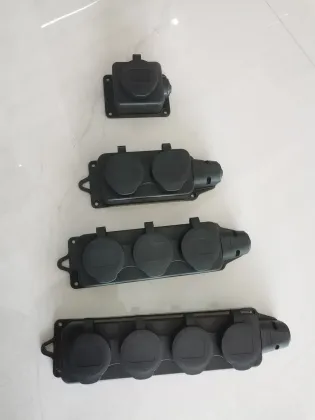 Rubber Three Way Sockets in Cheap Design
