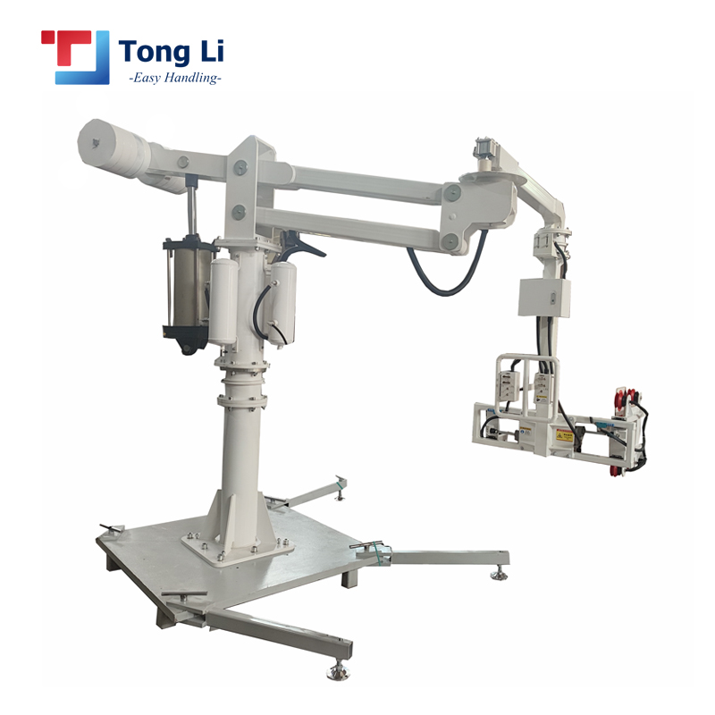 Manipulator for handling refrigerators with customize clamps