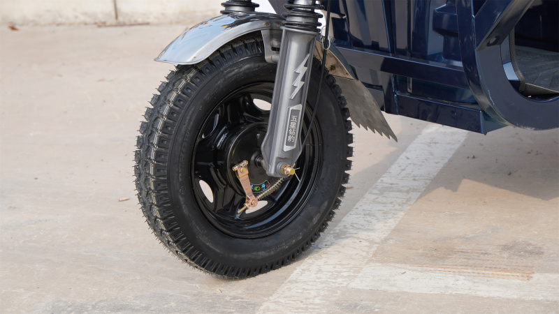 Electric Tricycle With 1.5-meter-high Rail Cargo Box