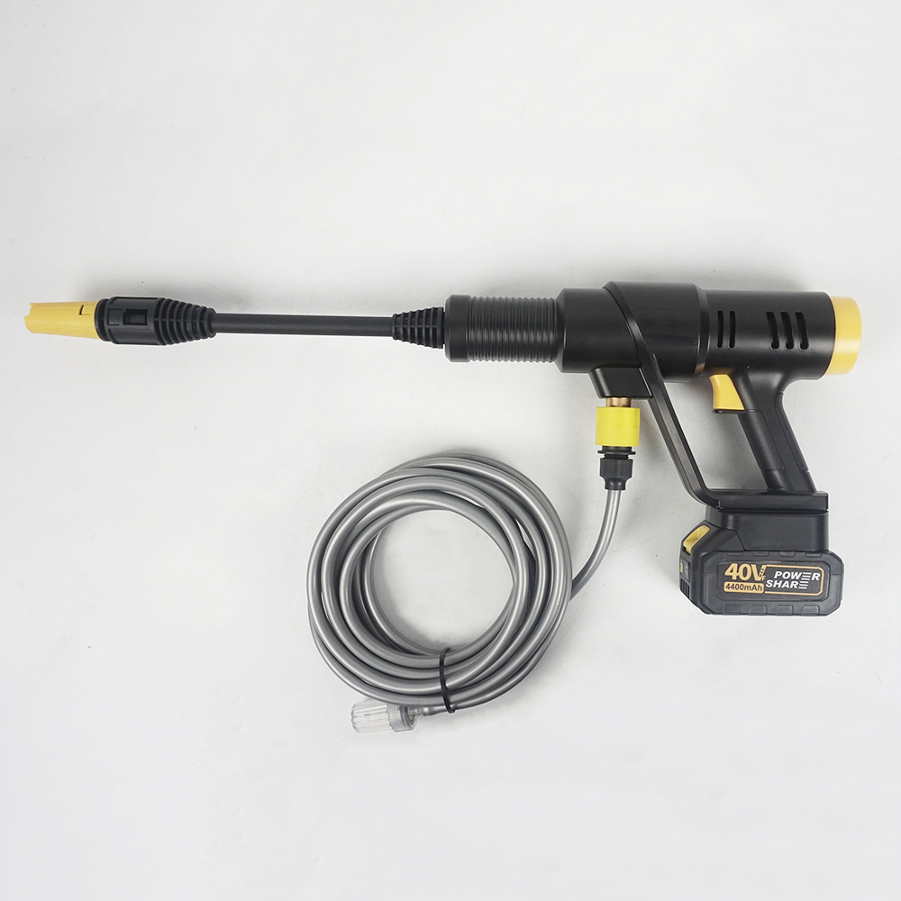 Cordless Pressure Washer1