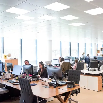 Round LED Square Panel Light: Ceiling & Wall Mounted Frameless Slim Flat Panel Lighting Solutions