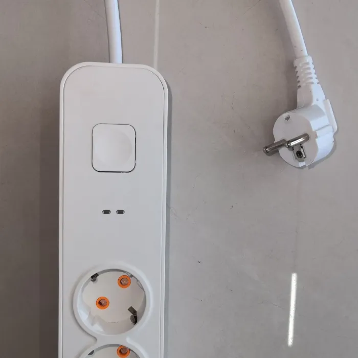 Soket Ekst 5 Arah dengan USB 3,4A