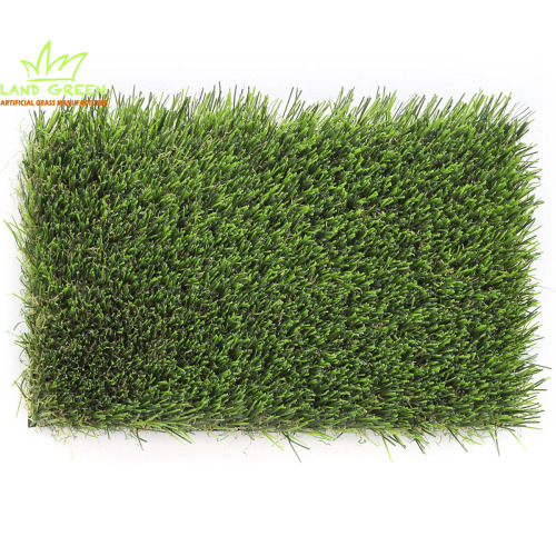 Искусственный газон из искусственной травы для ландшафтного дизайна сада.