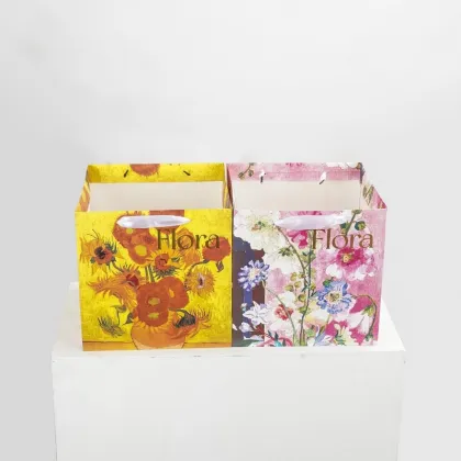 Retro Art Tote Bags: Van Gogh Floral Prints for Fashion & Gifts