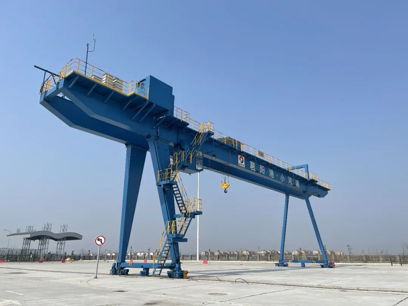 river-port-gantry-cranes