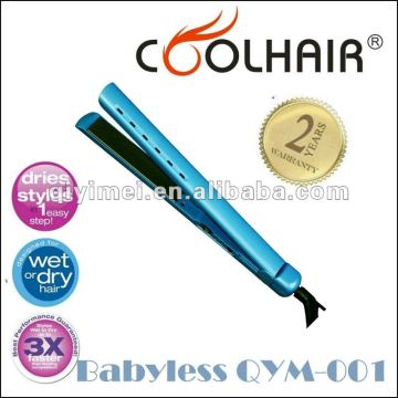 Ceramic hair straightener with battery