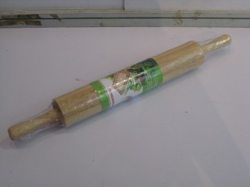 wooden rolling pin