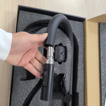 Rose Gold Kitchen Faucet: 360 Degree Swivel Pull-Out with 2 Functions