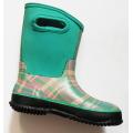 Diseñe sus propias botas de goma de lluvia lindos para niños