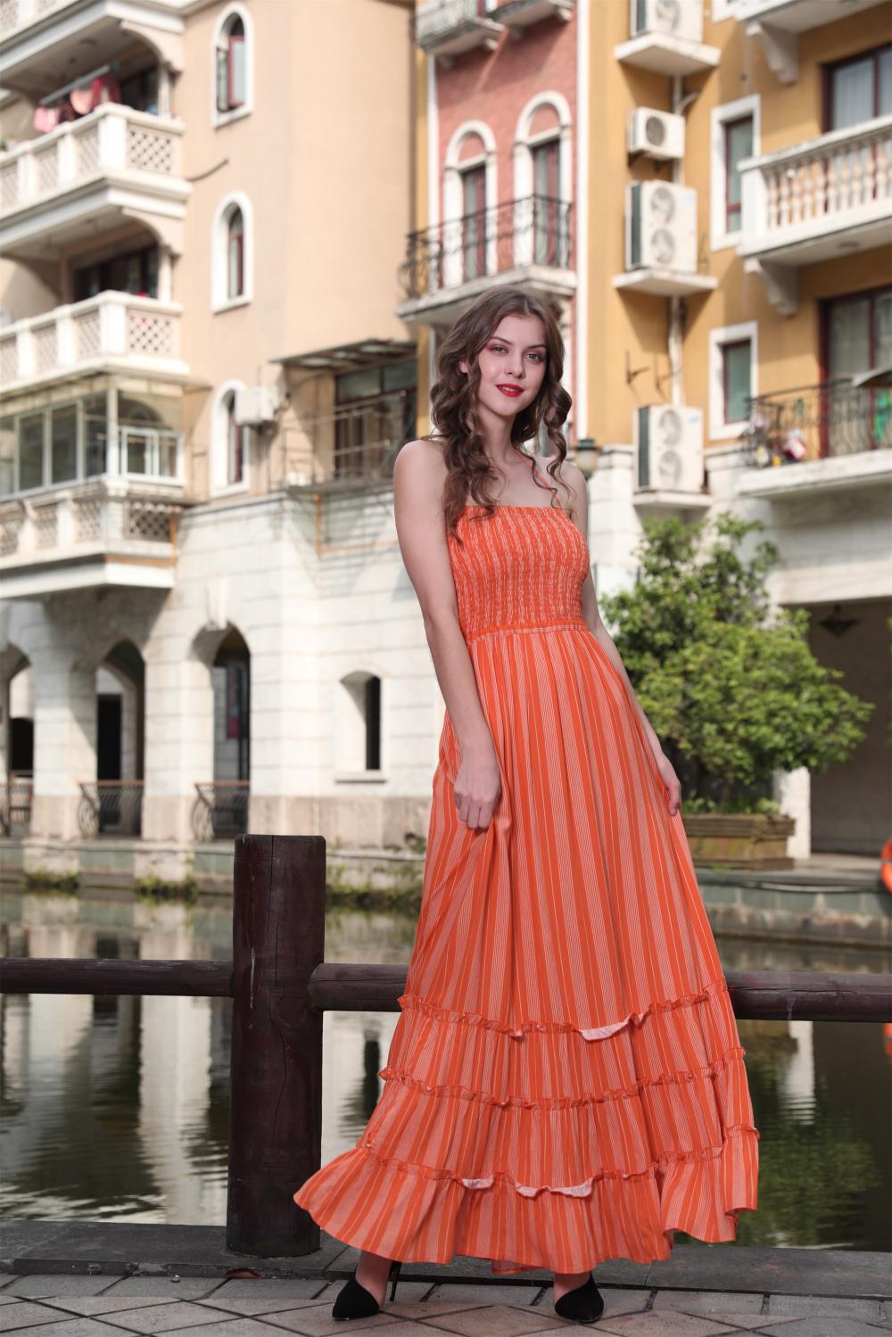 Vestido largo de tirantes a rayas para mujer