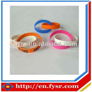 creative fashion customized silicone bracelet/wristbands for promotion