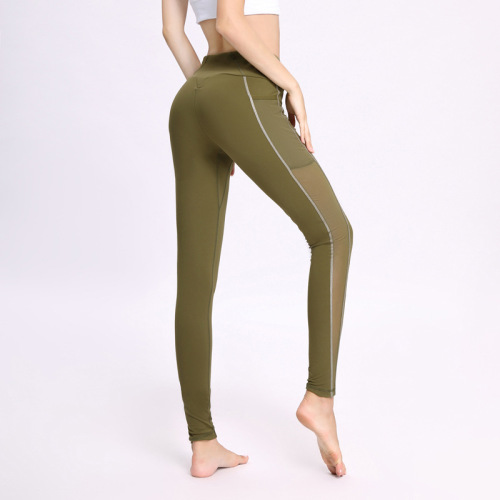 Zwarte legging met mesh inzetstukken en doorzichtige legging met mesh inzetstukken