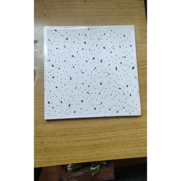 Aluminium Deckenpaneele 600x600 - Gewerbe -Innenraum -Deckenmaterial