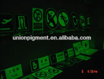Glowing pigment yellow green photoluminescent pigment for plastic