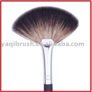 fan shaped makeup powder brush 002