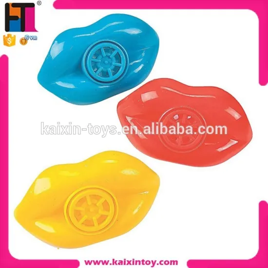 1088327 Party favor 2.5 inch lips shape cheap plastic toy whistle