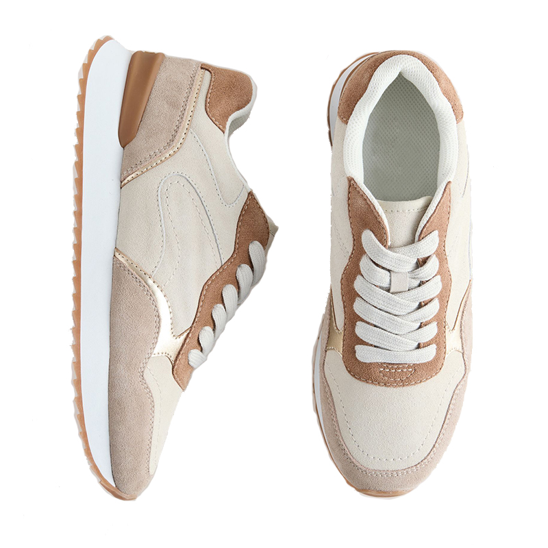 Fashionable Athletic Shoes for Casual Use