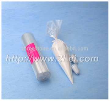 Cake piping bag with nozzle