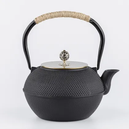 Stovetop Safe Japanese Tetsubin Cast Iron Teapot with Stainless Steel Infuser