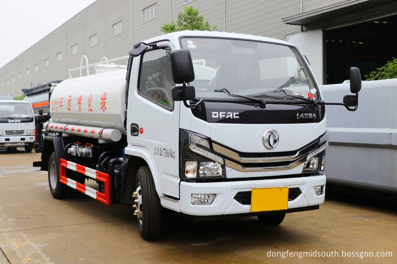 Dongfeng Dollicar D6 140hp 4x2 Sprinkler Truck