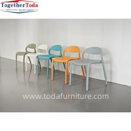 Modern Wholesale One-Piece Molded Plastic Chair Cafe Shop Restaurant Chair