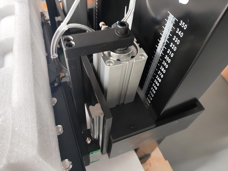 Fully Adapted to High-Temperature Production: Chuke Intelligent Pneumatic Lifting Tabletop Marking Machine Successfully Delivered