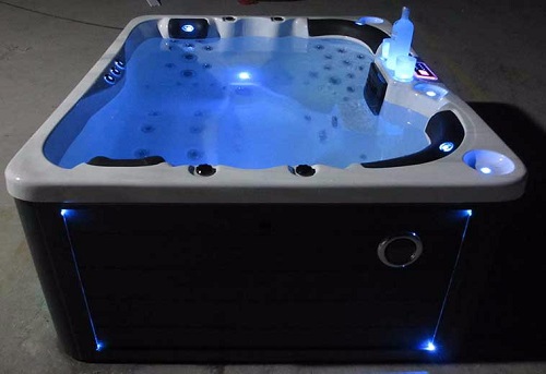 Hot sale comfortable vasca idromassaggio outdoor spa hot tub with massage jets