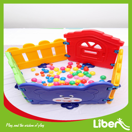 Kids plastic ball pool