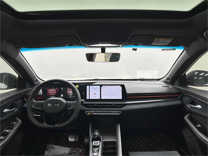 Compact Geely Second Hand Car Binrui