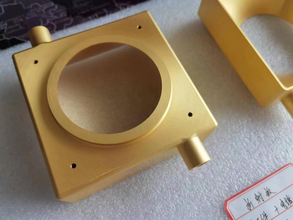 Heat sink gold-plated parts