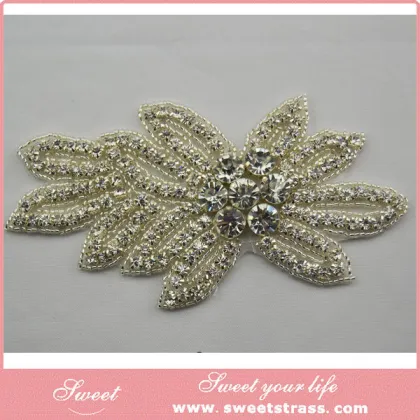 jewelry flower brooch
