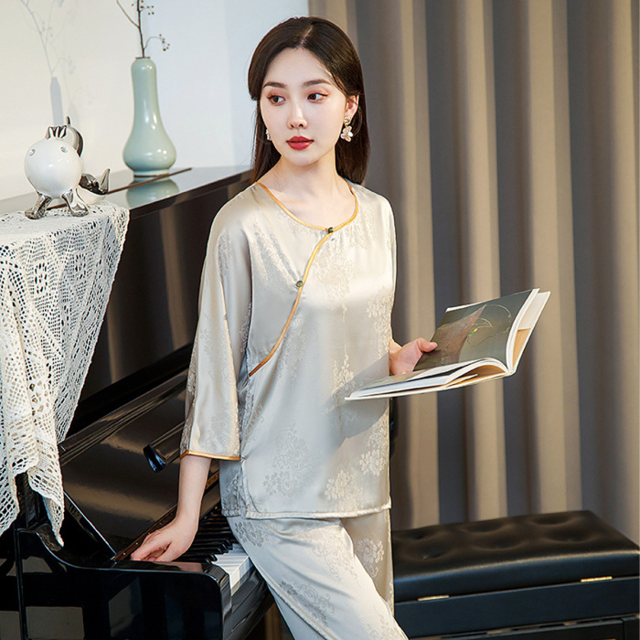 Conforto luxuoso em cada peça elegante de loungewear