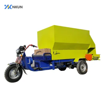 Electric Cattle and Sheep Spreader for Self-Propelled Farm Application: For Sale