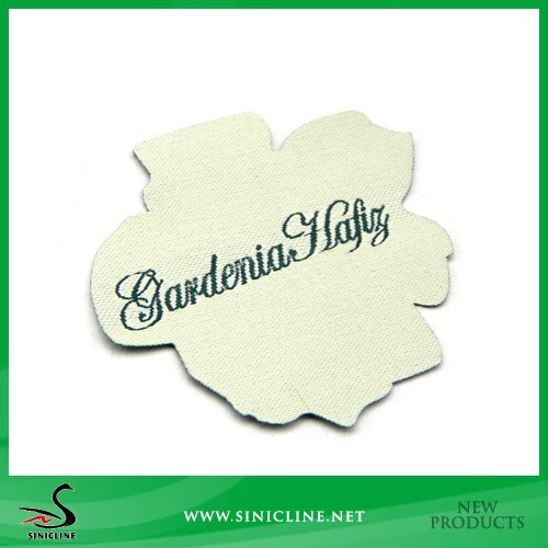 Sinicline Fashion Custom Shaped Brand Name Woven Tags/Patches