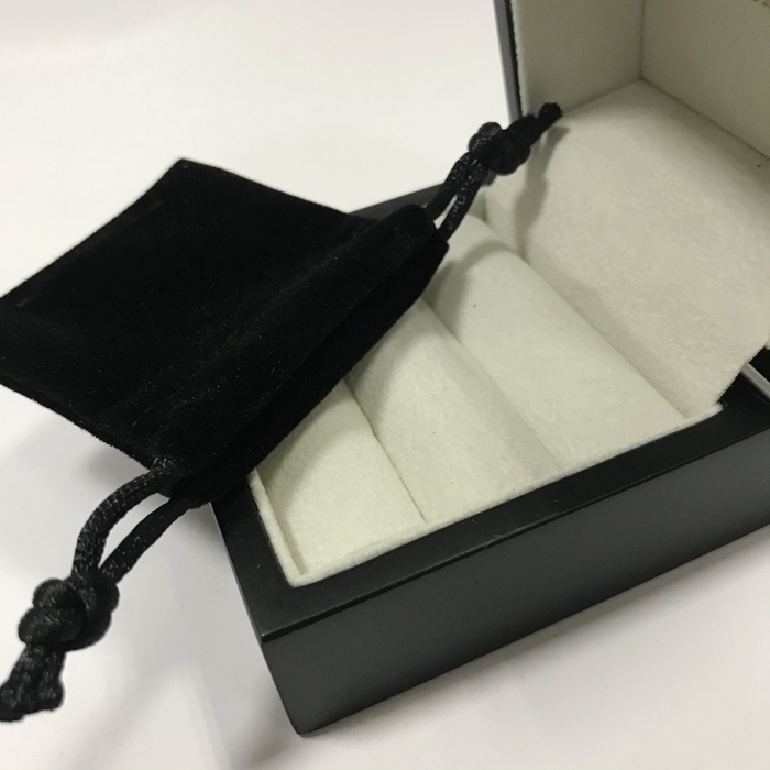 High Quality Jewelry Ring Box Wooden Black