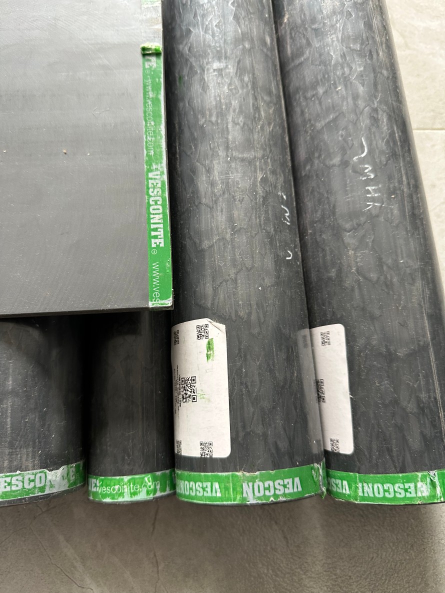 VESCONITE BLACK1