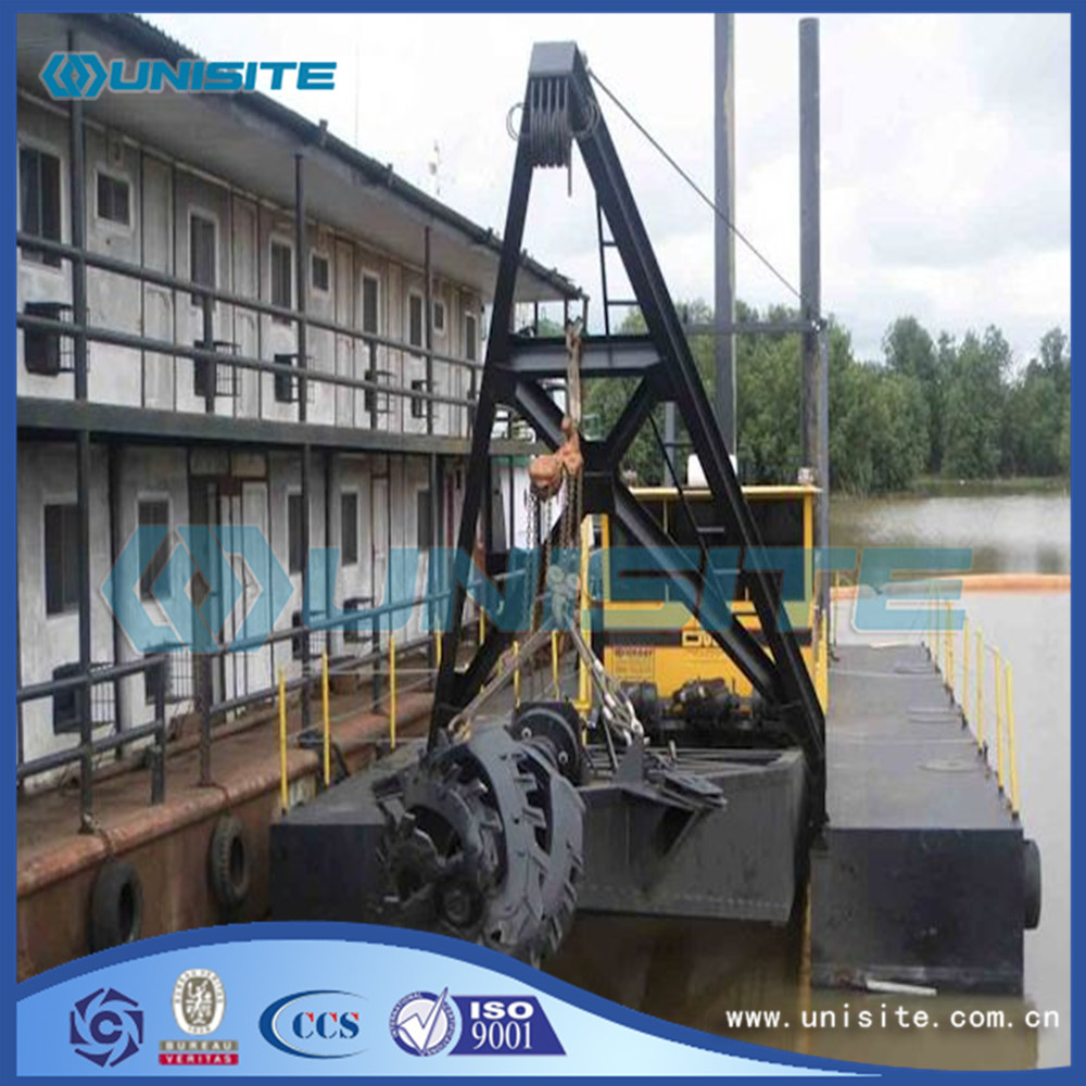 Marine cutter suction dredgers ladders