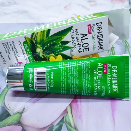 Natural Fresh Aloe Vera Facial Cleanser Foam